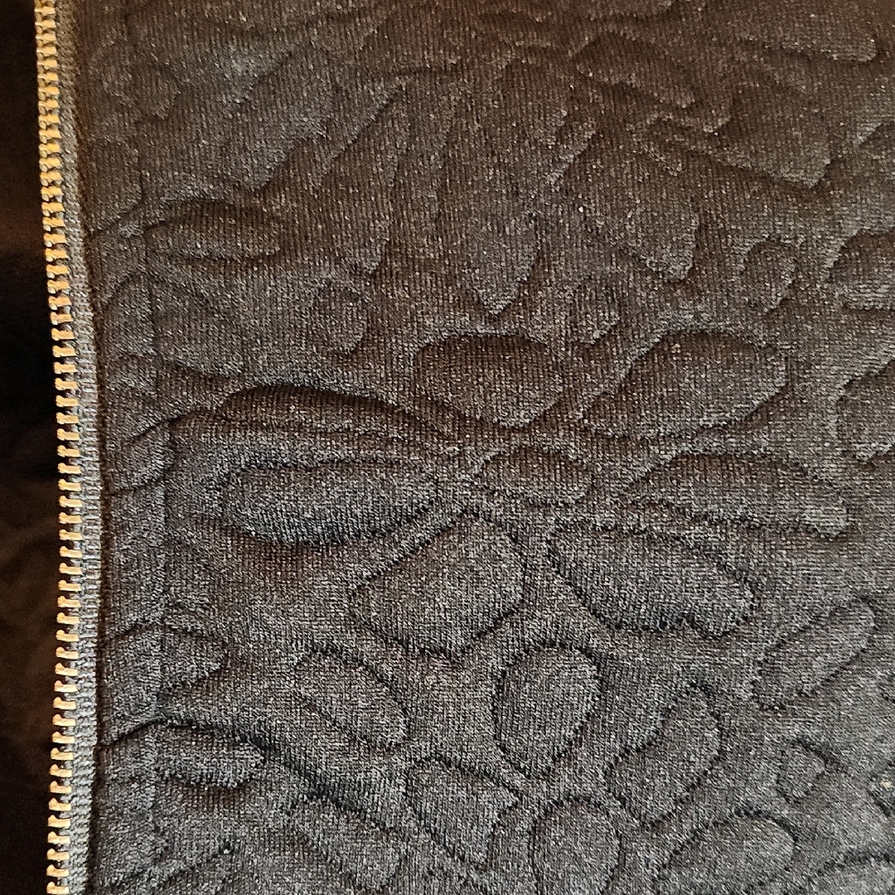 Elegant Black Women's Quilted Vest XL - Picture 7 of 9